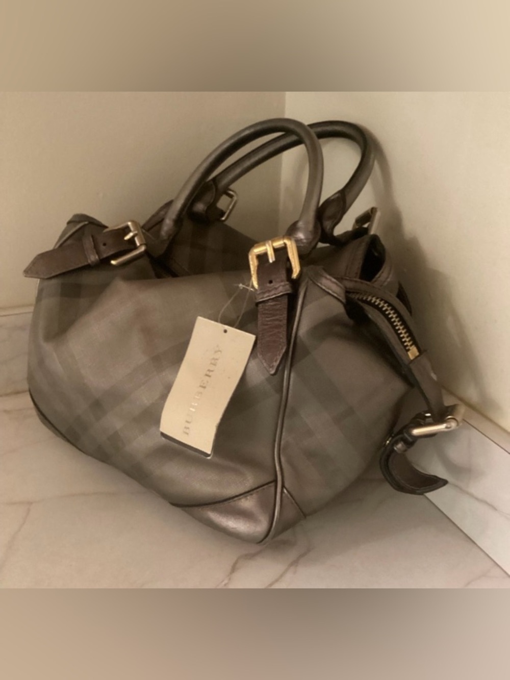 Burberry Nova Check Silver Leather Tote Bag, NFS - Picture 3 of 11
